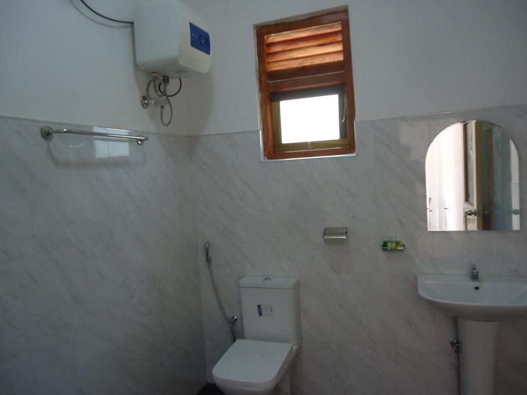 Chithra Homestay Tangalle Esterno foto