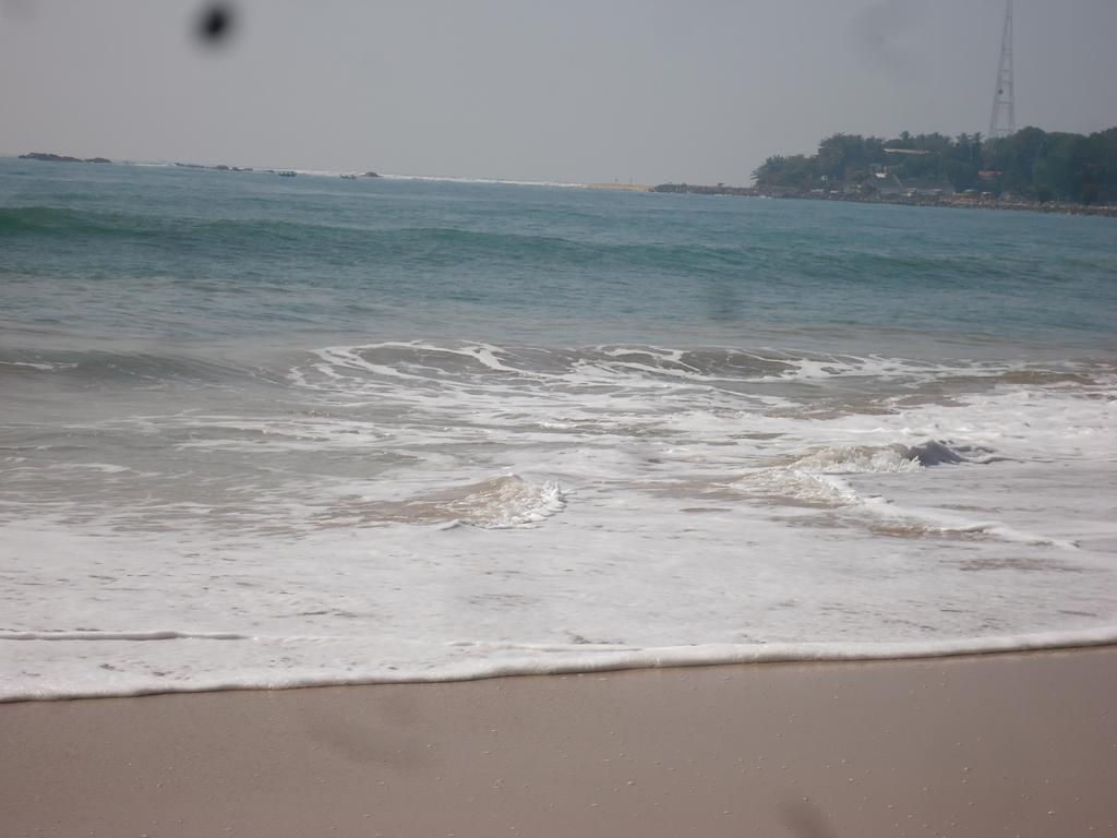 Chithra Homestay Tangalle Esterno foto