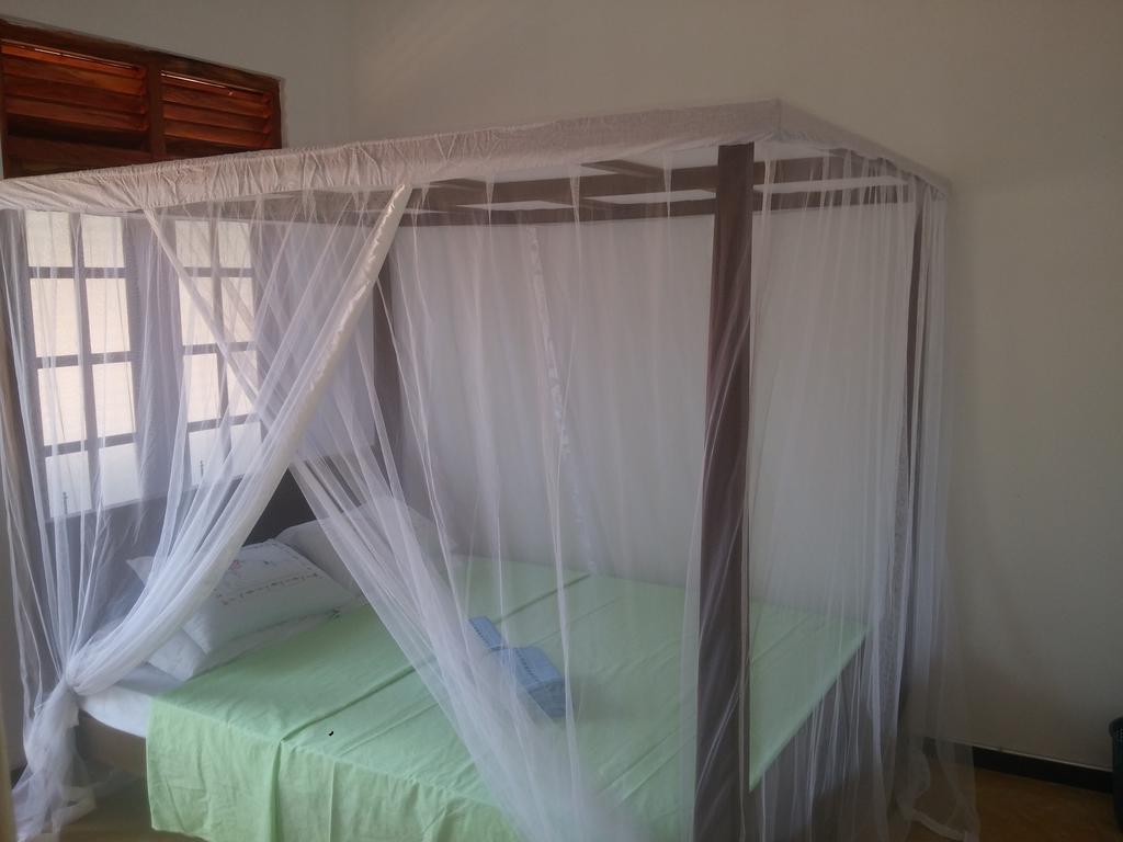 Chithra Homestay Tangalle Esterno foto