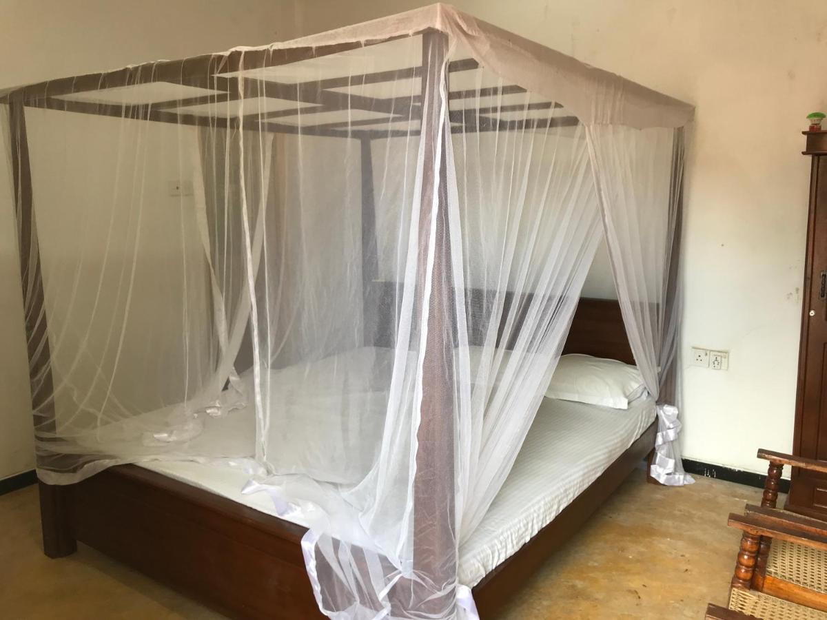 Chithra Homestay Tangalle Esterno foto